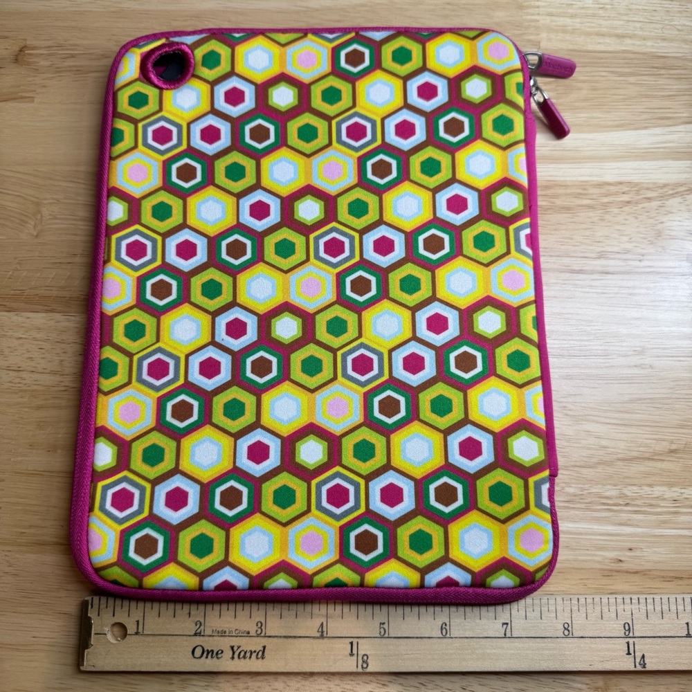 Macbeth Collection NWOT Laptop Notebook Tablet Cover Soft Case Sleeve ne…